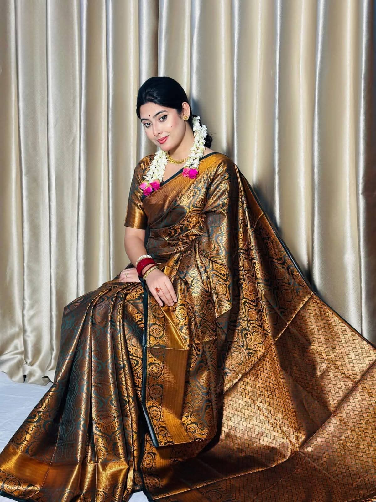 রাজকীয় ডিজাইনের সফট সিল্ক কাতান শাড়ি ও ফ্রি ব্লাউজ পিস